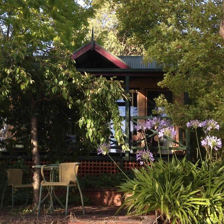 Willowlake Cottages Howqua ภายนอก รูปภาพ