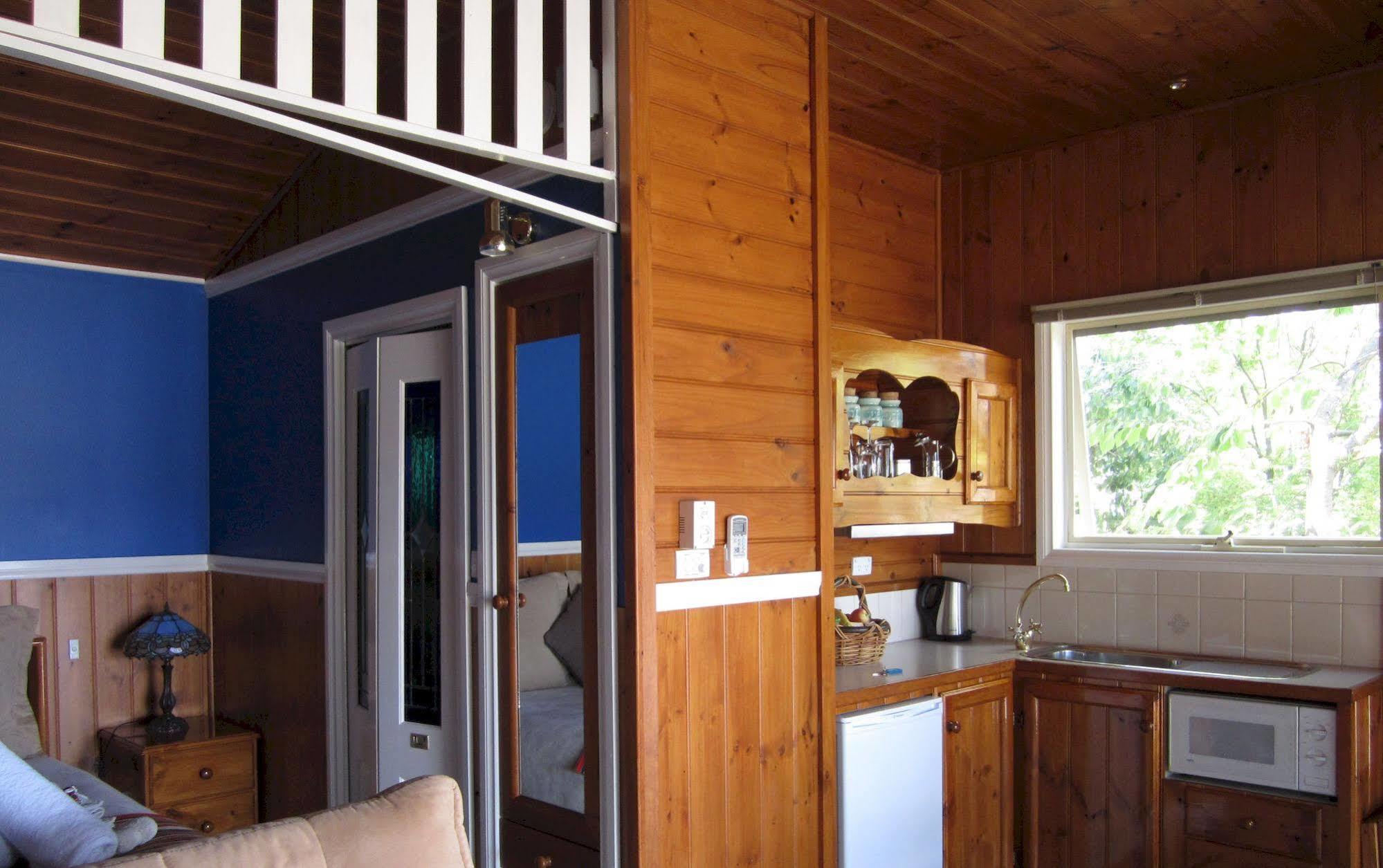 Willowlake Cottages Howqua ภายนอก รูปภาพ